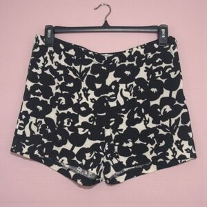 Katherine Barclay Montreal Black and Ivory Women's Floral Shorts Size 10